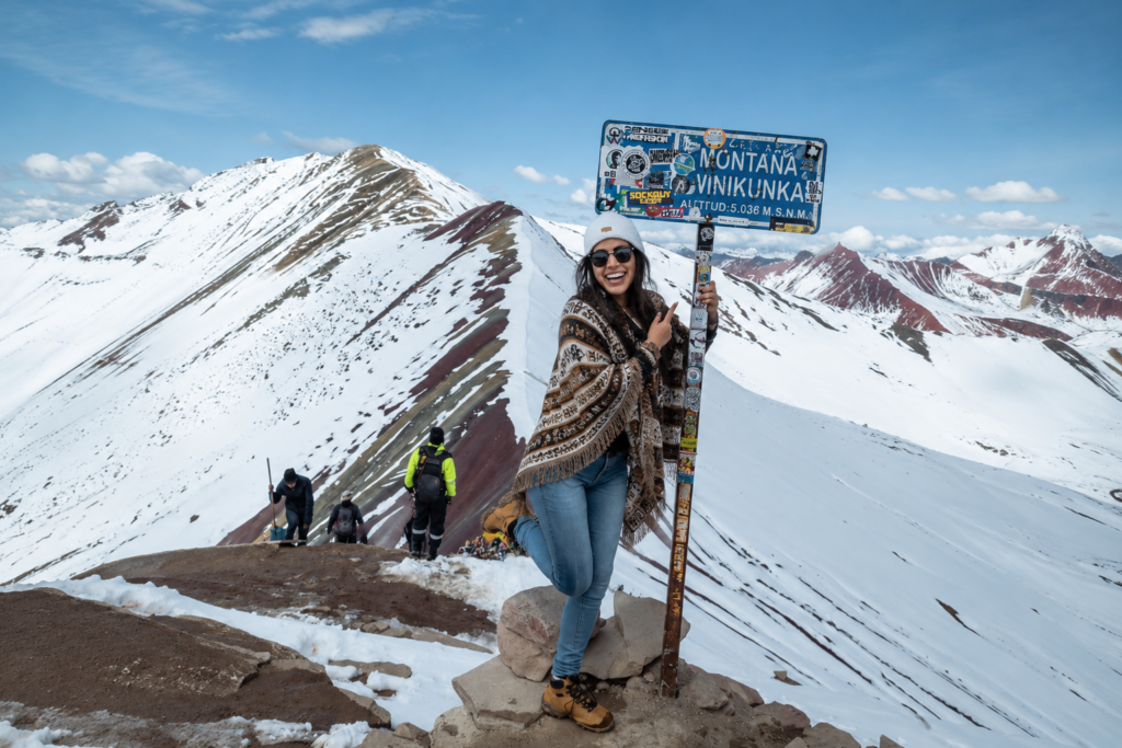 andean-treks-machupicchu-montaña-7-colores-nevando