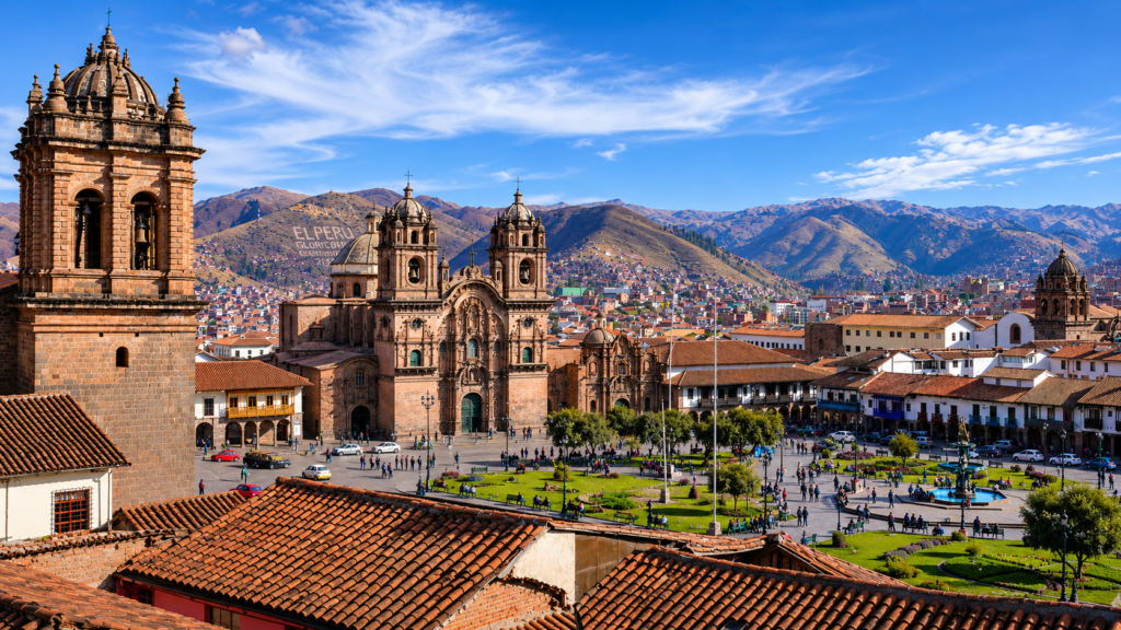 andean-treks-machupicchu-plaza-de-armas-2026