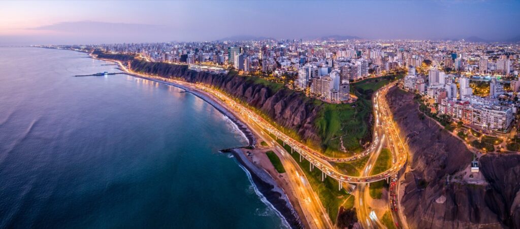 Zona turística de Lima, primer punto de ingreso al Perú para la mayoría de viajeros